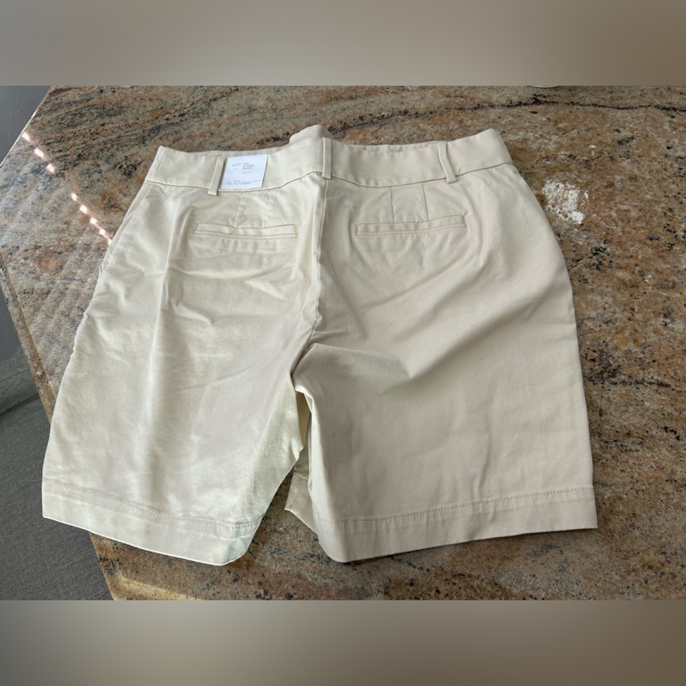 Shorts, loft, size 10